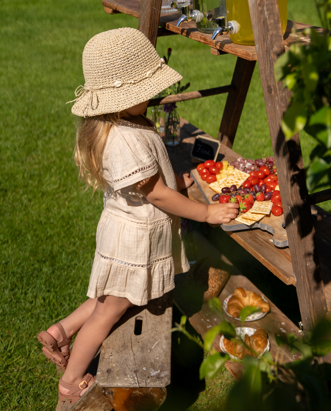 Off White Essence | Dekliška obleka s kratkimi rokavi - Lucky Kiddo SI