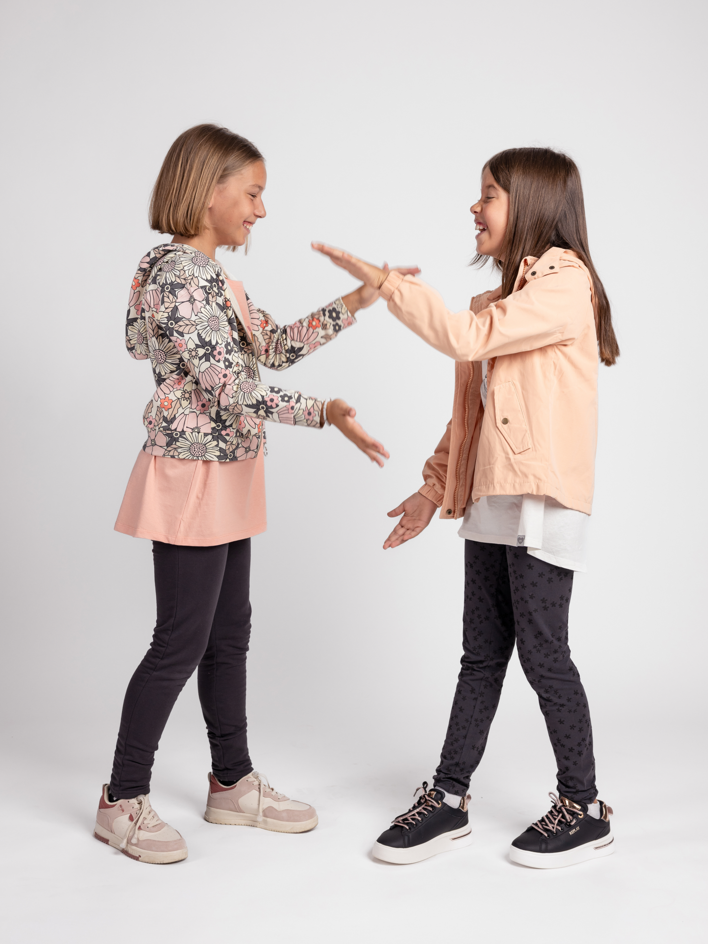 Flower Garden | Dekliški pulover z zadrgo in kapuco - Lucky Kiddo SI