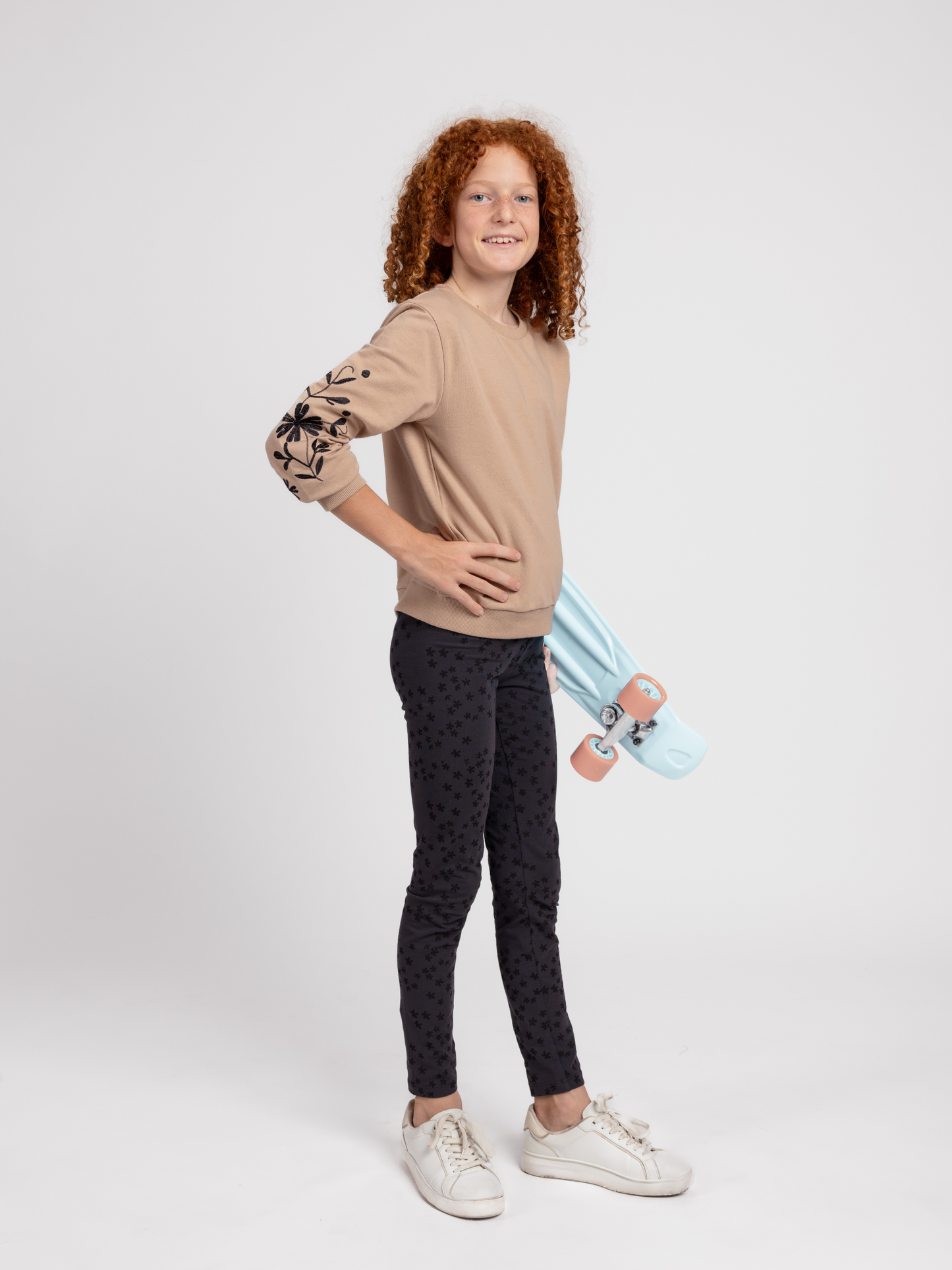 Sandy Flowers | Dekliški pulover - Lucky Kiddo SI