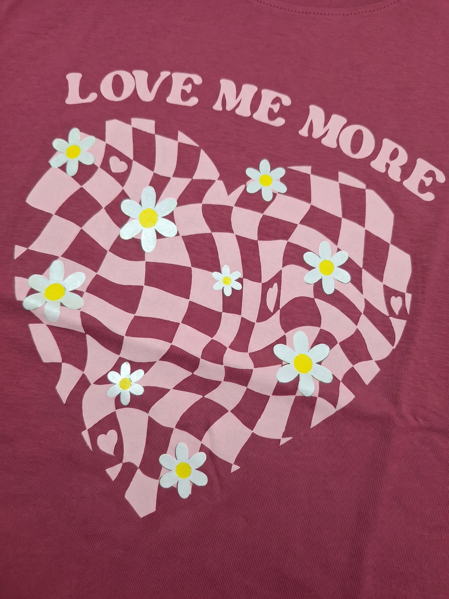Raspberry Checker Heart | Dekliška majica s kratkimi rokavi - oversized kroj