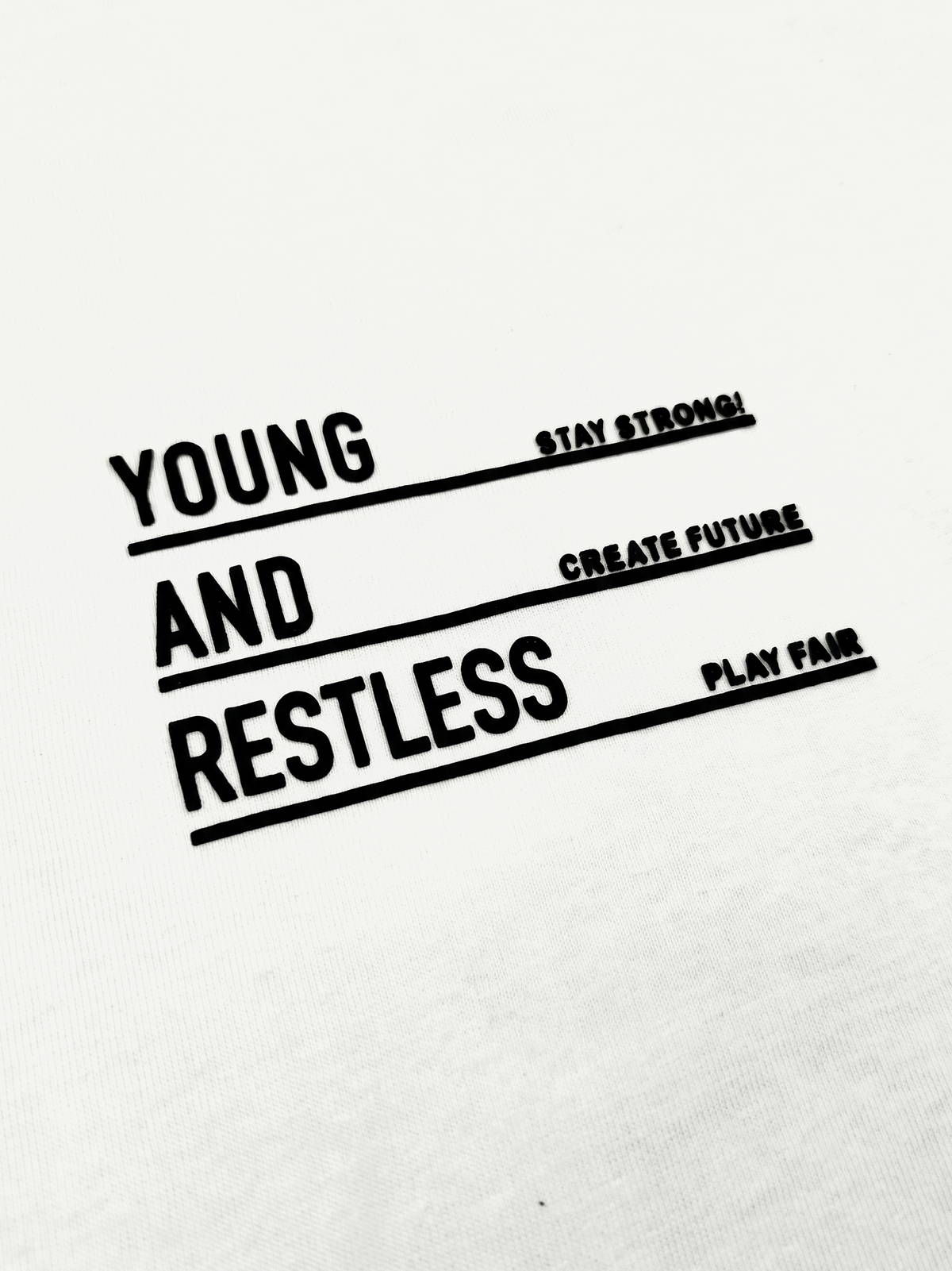 Young Restless | Fantovska majica s kratkimi rokavi - ohlapen kroj